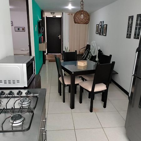 Apartamento Cerca Parque Del Cafe Con Piscina Montenegro Bagian luar foto