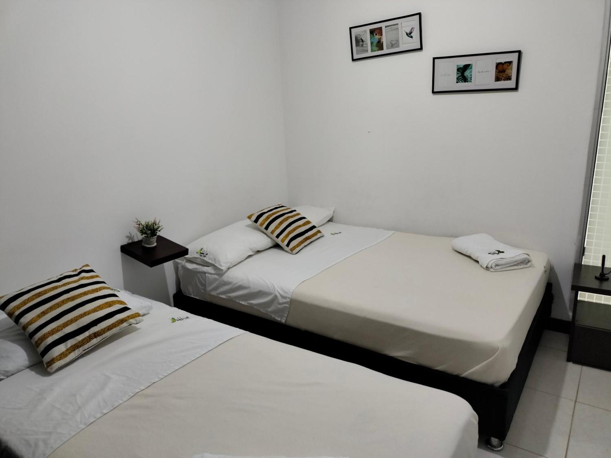 Apartamento Cerca Parque Del Cafe Con Piscina Montenegro Bagian luar foto
