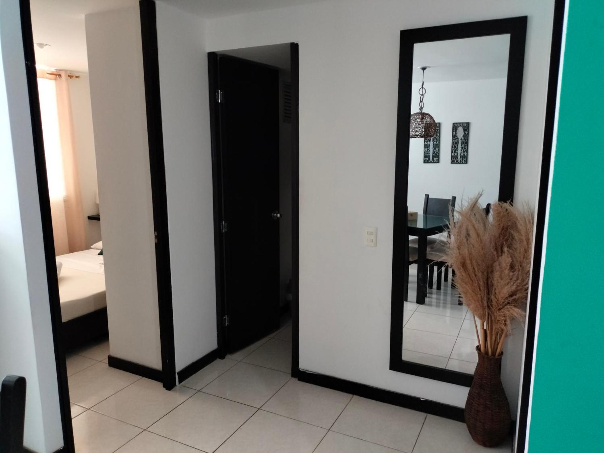 Apartamento Cerca Parque Del Cafe Con Piscina Montenegro Bagian luar foto