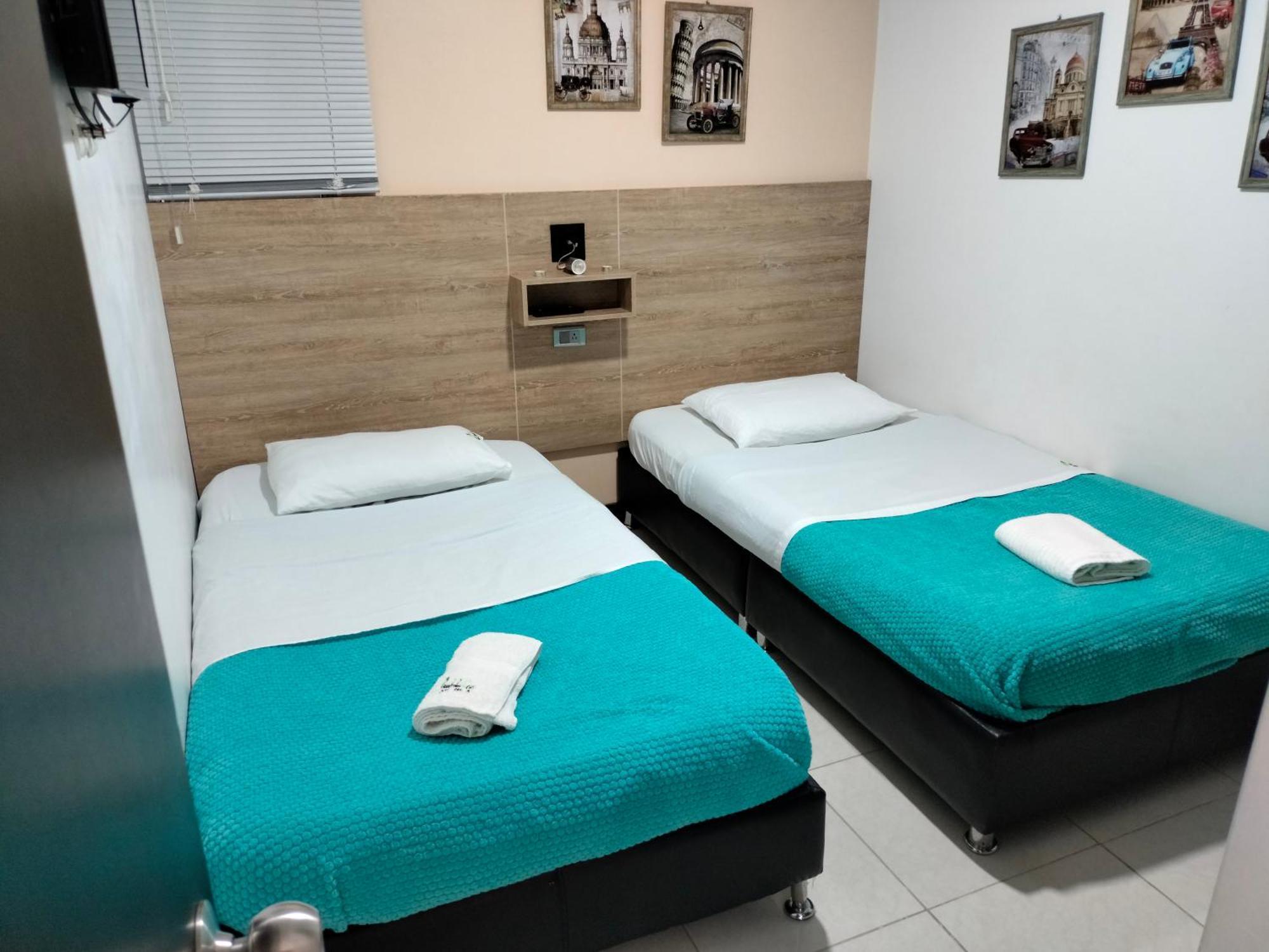 Apartamento Cerca Parque Del Cafe Con Piscina Montenegro Bagian luar foto