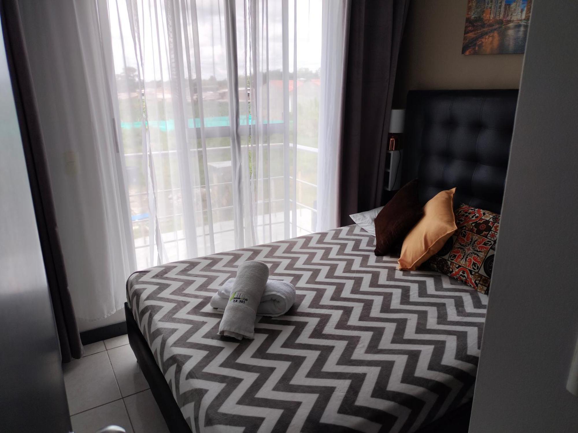 Apartamento Cerca Parque Del Cafe Con Piscina Montenegro Bagian luar foto