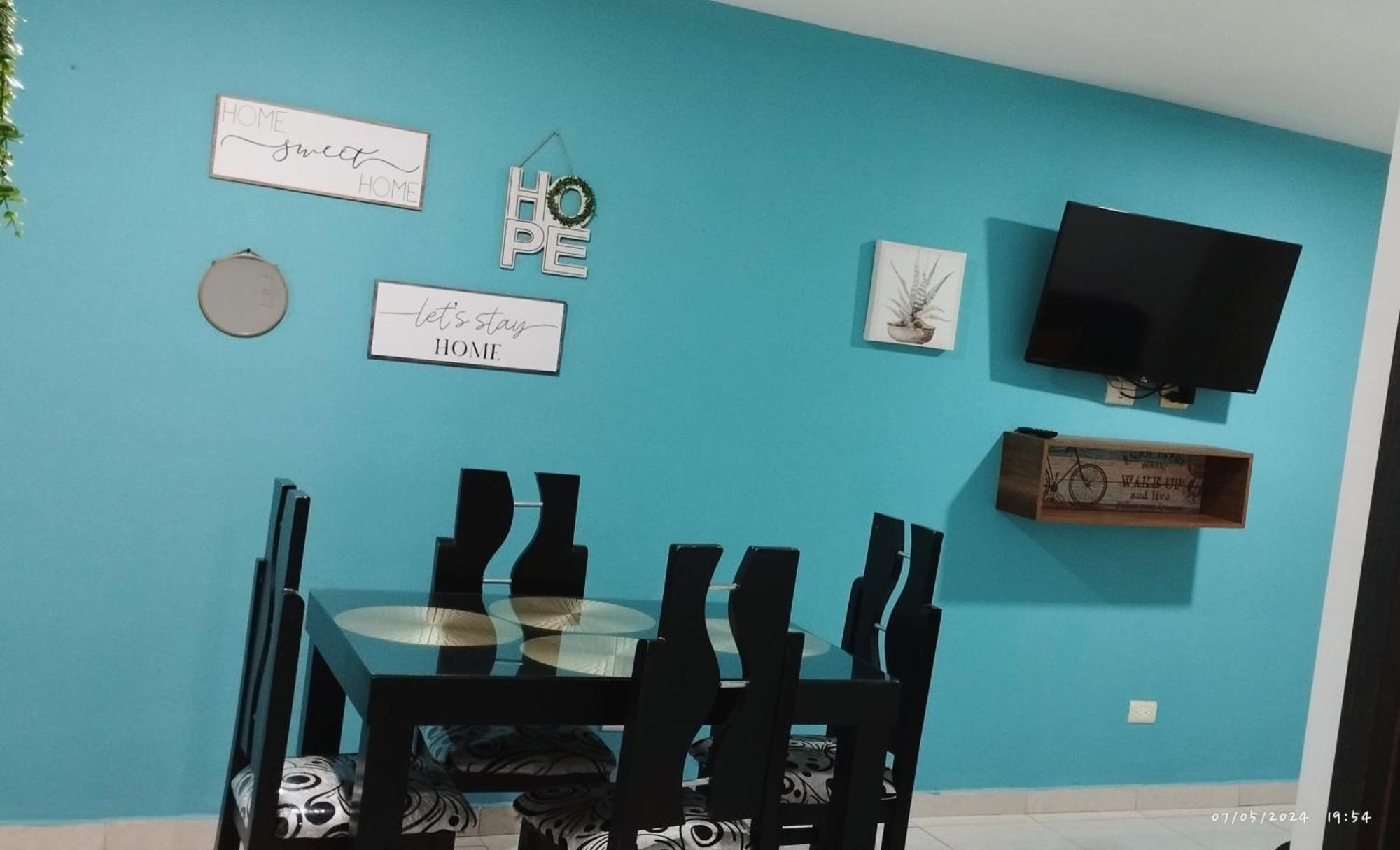 Apartamento Cerca Parque Del Cafe Con Piscina Montenegro Bagian luar foto